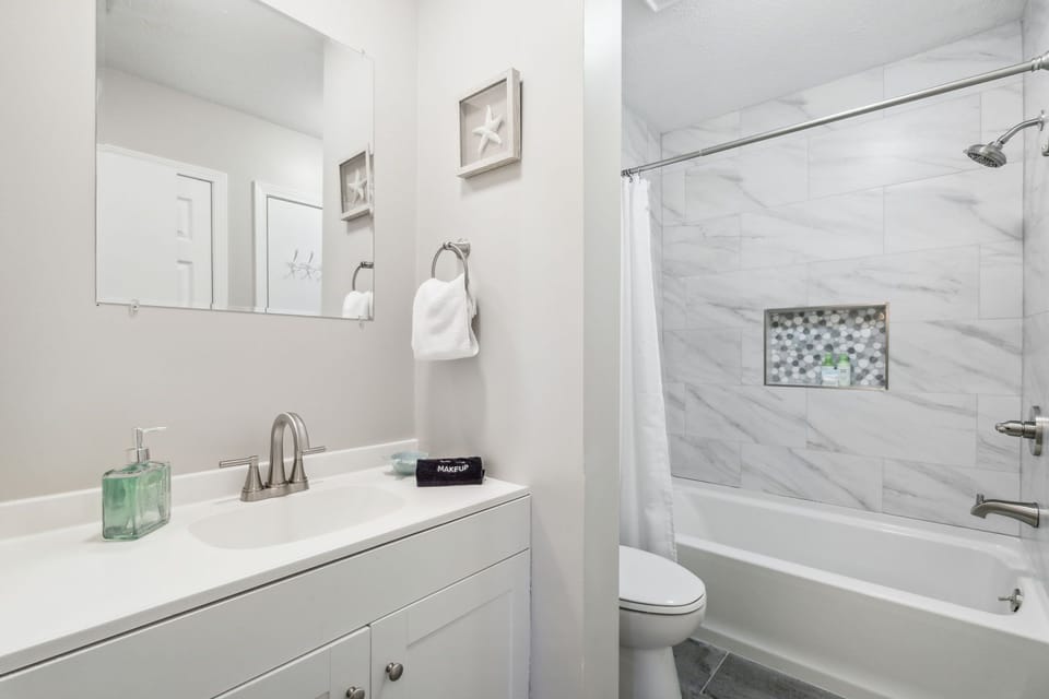 Main Bathroom