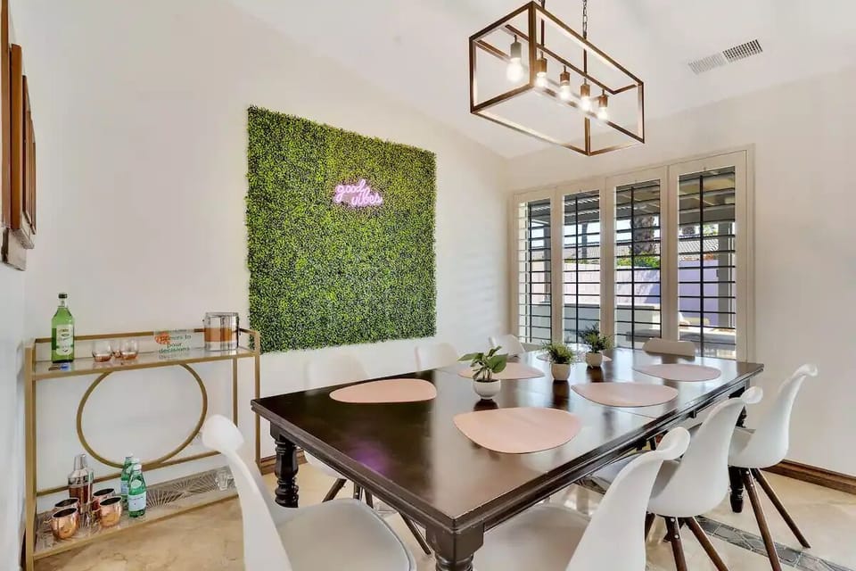 Dining area with the perfect photo opp!