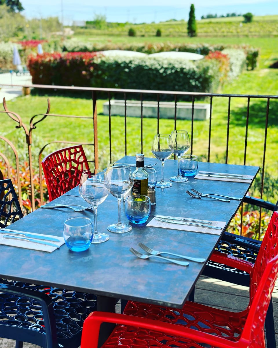 Domaine du Prieuré d'Estagel Bed and Breakfast in Provence