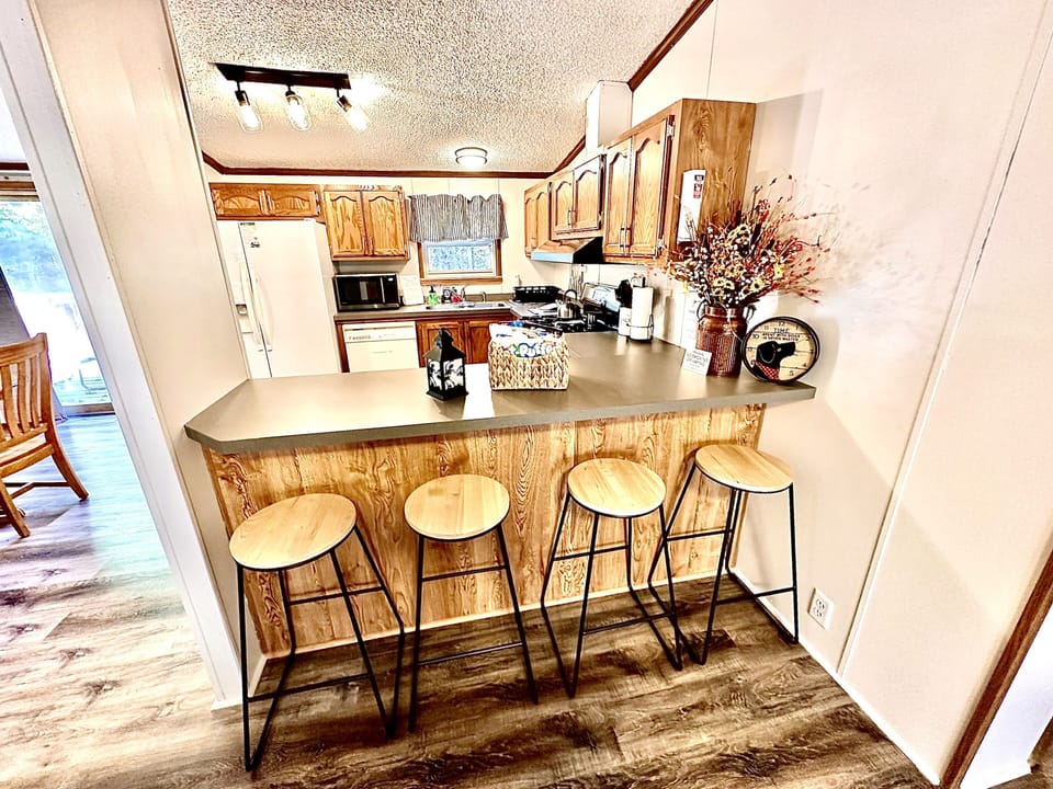 Breakfast bar