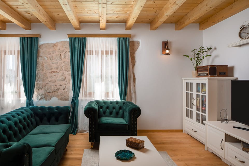 Luxury Villa, 3 Bedrooms, Mountain View | Living area | TV