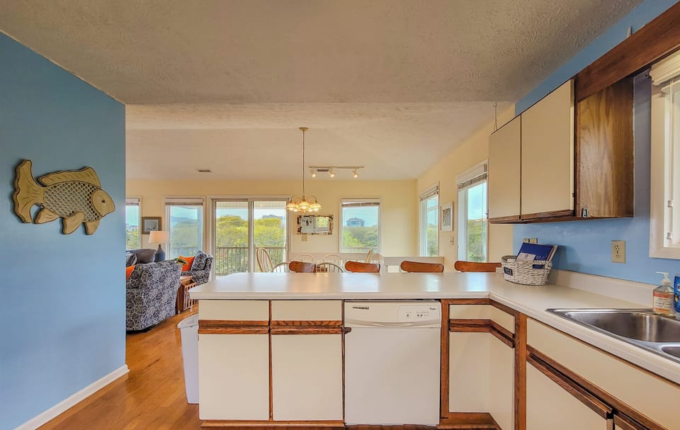 108 Loreen Dr (Double Vision [Int]) - watermarked-3