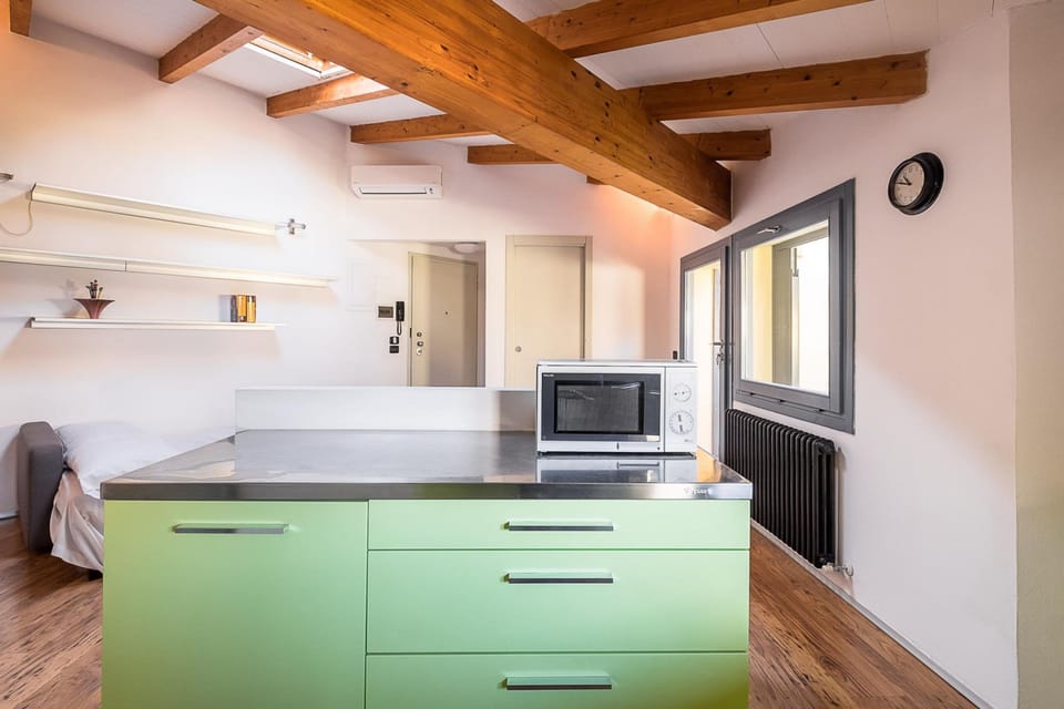 House | 1 bedroom