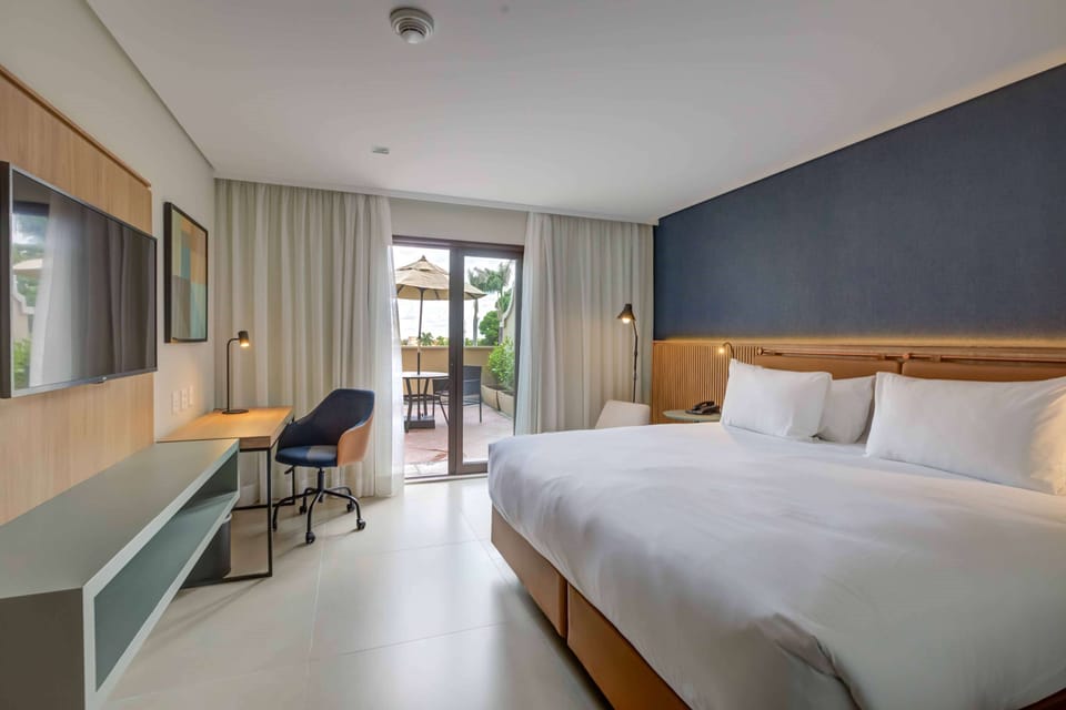 Minibar, individually decorated, free WiFi, bed sheets