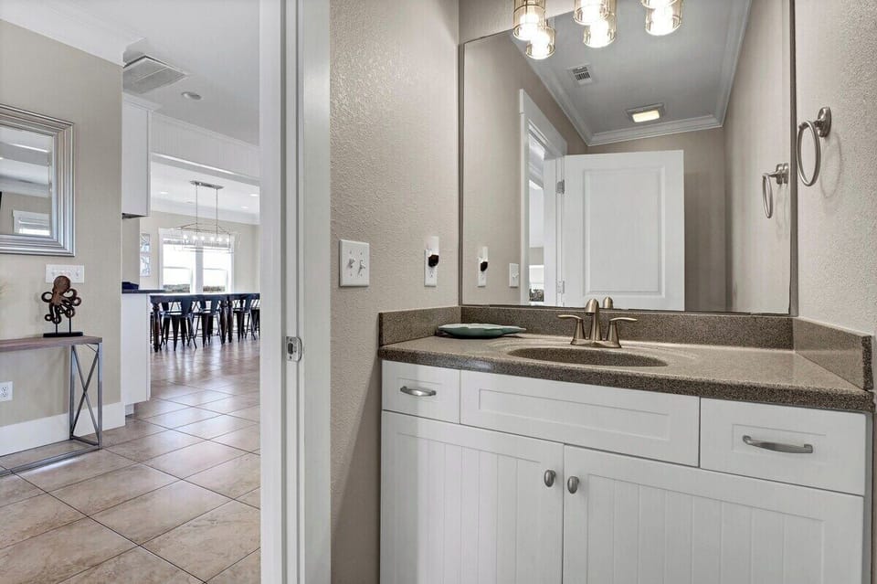 Half Bath off Kitchen