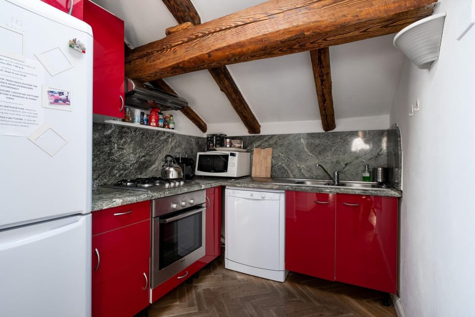 House | 1 bedroom