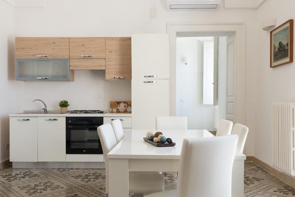 House, Smoking | Private kitchen