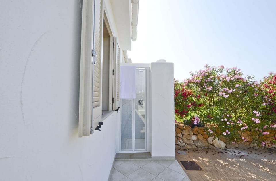 House, Smoking | 2 bedrooms