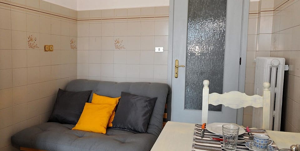 House | 1 bedroom