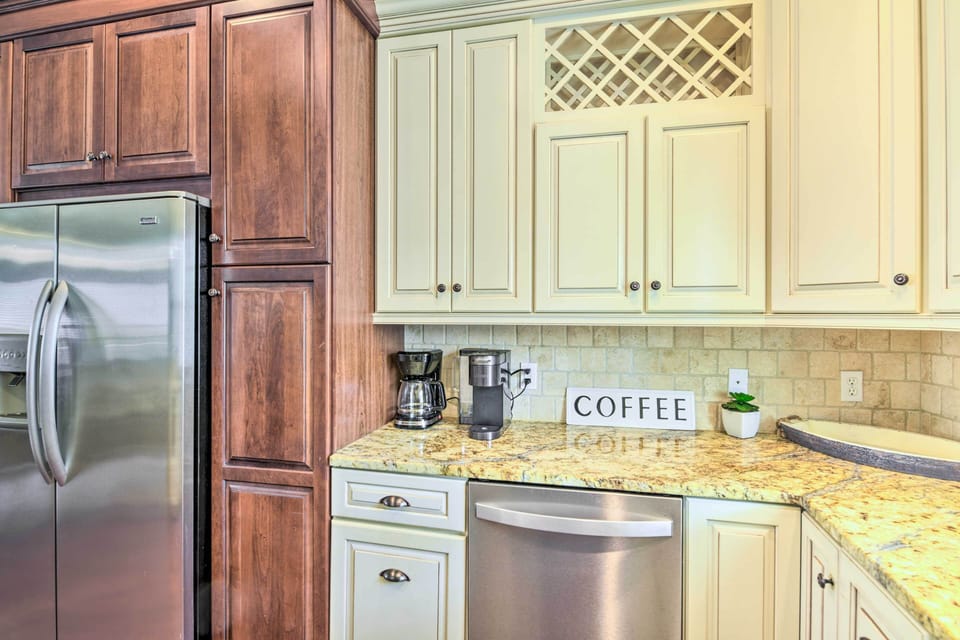 Kitchen | 2nd Floor