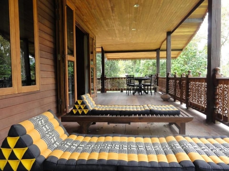 L-Shape Terrace