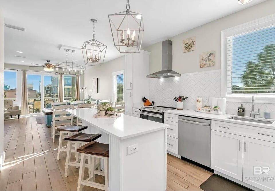 Jubilee West Kitchen-fully equipped kitchen with everything you need.