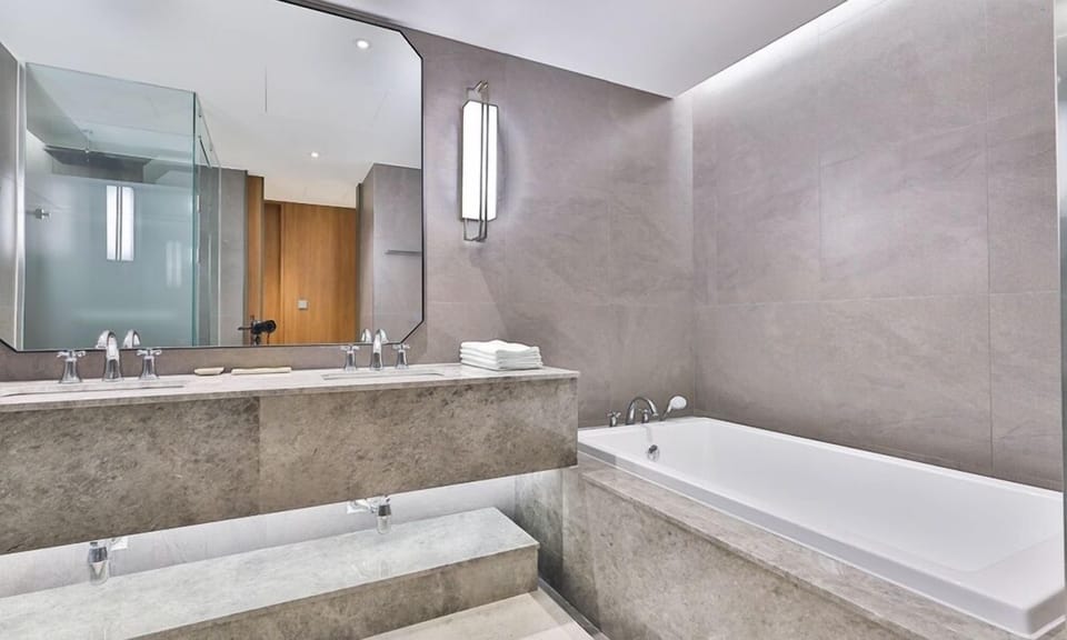 Suite Twin Rooftop | Down comforters, WiFi (free), individually decorated