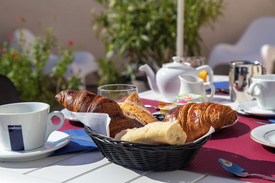 Daily continental breakfast for a fee