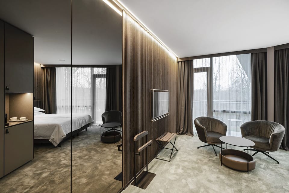 Superior Double Room, 1 Double Bed, Non Smoking | Tempur-Pedic beds, minibar, in-room safe, laptop workspace