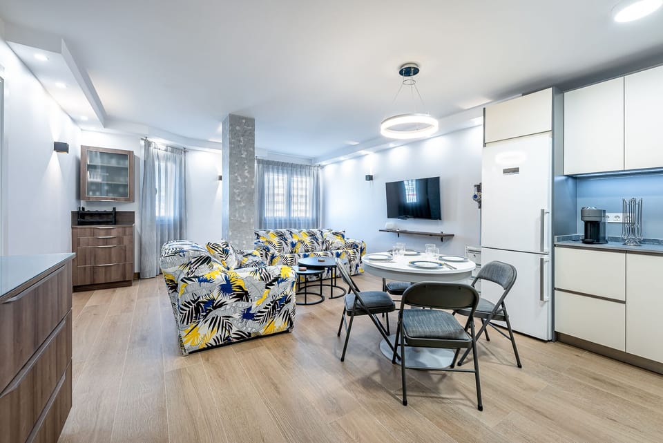 Lovely 1 bed condo by the beach in Puerto Banus