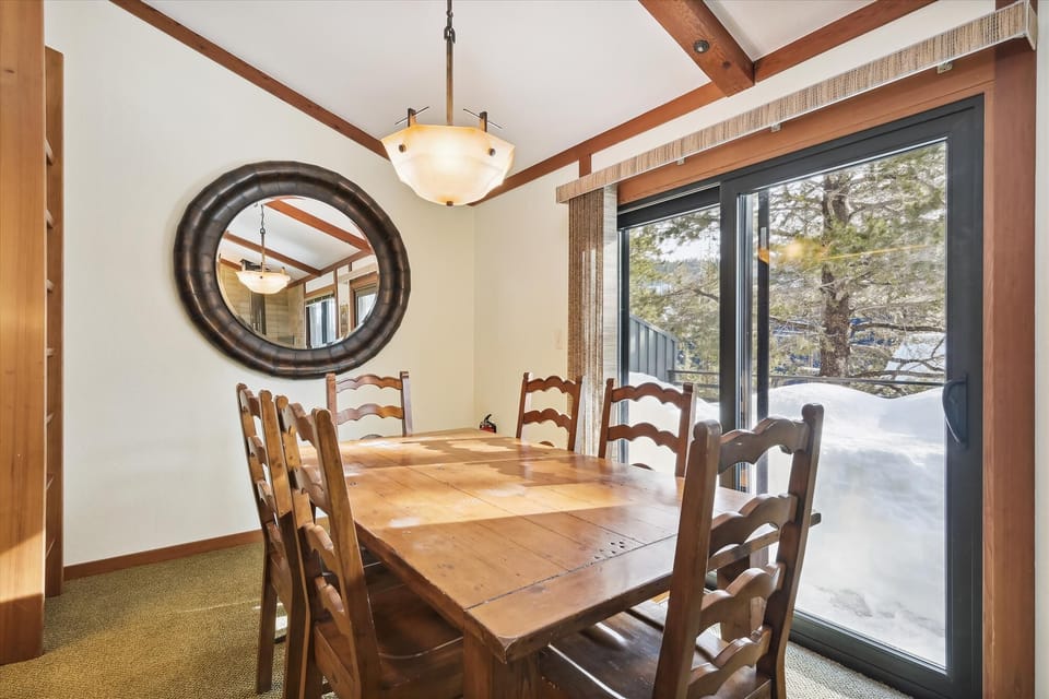 upper level-dining area-_dsc7277