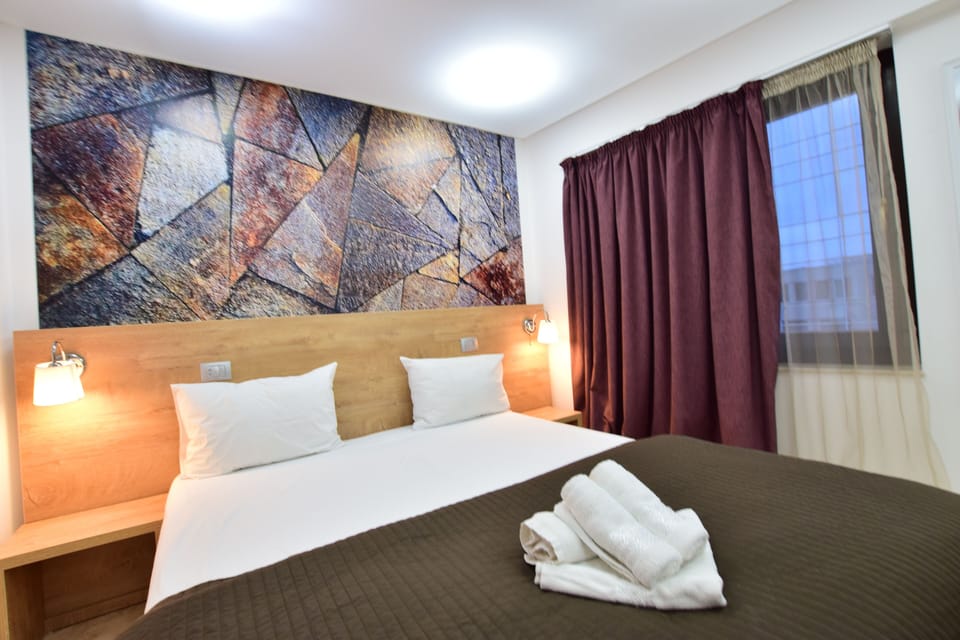 Standard Double Room | Iron/ironing board, free WiFi, bed sheets