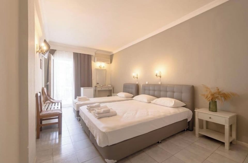 Standard Triple Room | Free WiFi, bed sheets