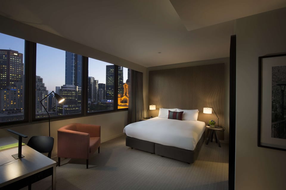 Hypo-allergenic bedding, minibar, in-room safe, desk