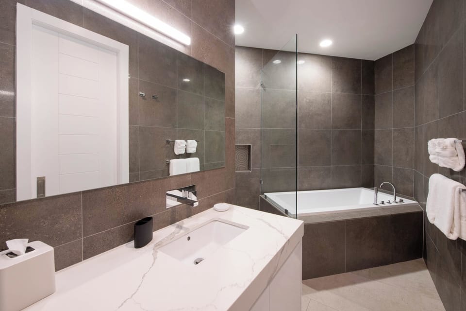 Primary Suite ensuite bathroom.