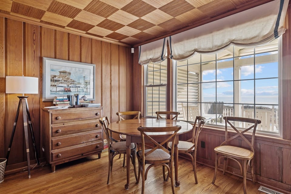 Breakfast Table