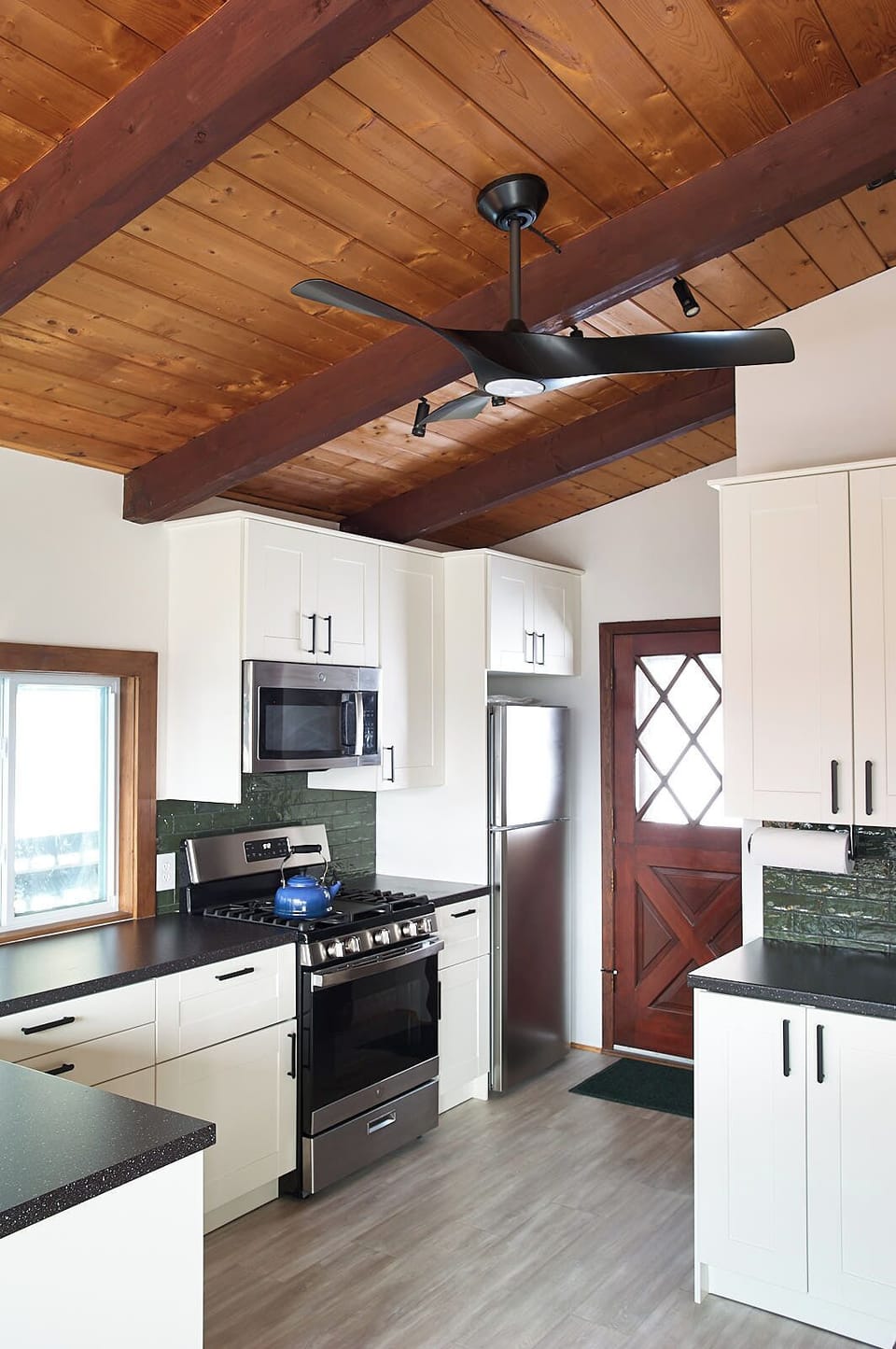 Guests remark that they love how well-stocked the kitchen is. There are ingredients there for baking cookies!