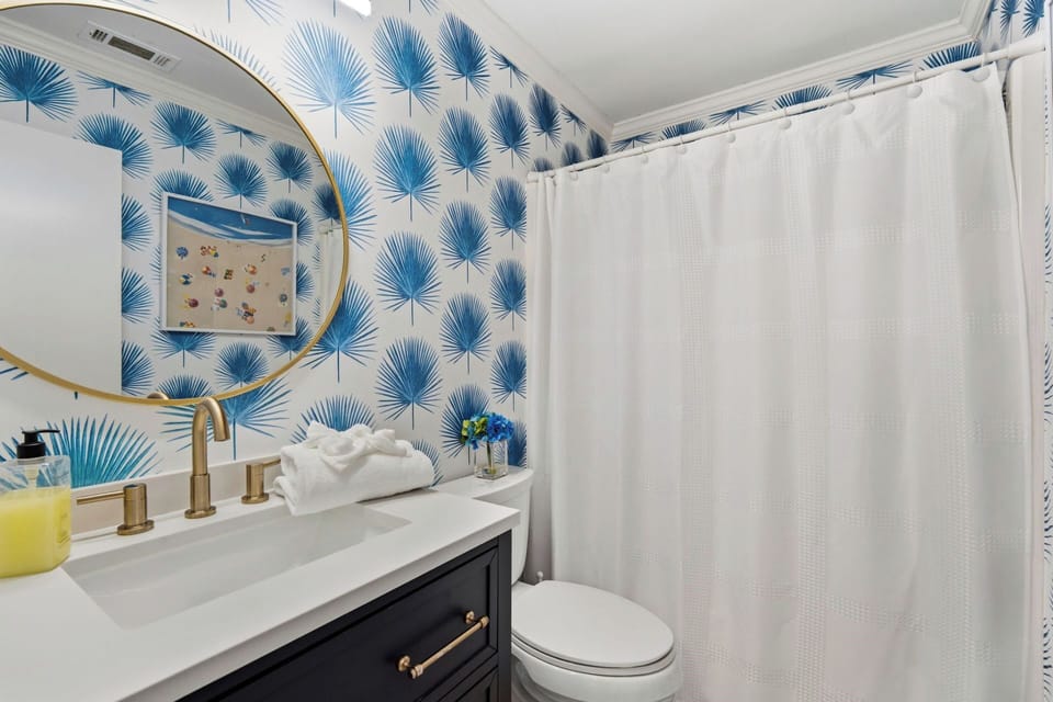 Full Guest Bath
