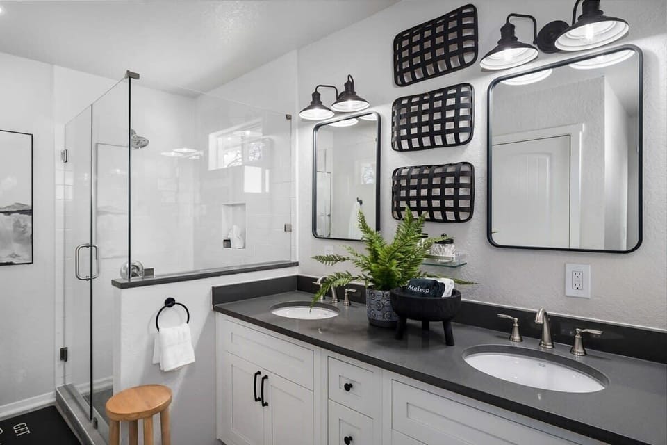 Master Bath