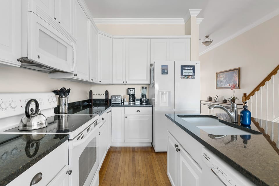 Fully Stocked Kitchen