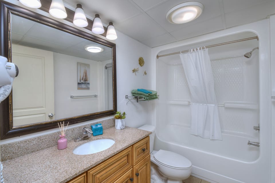 Rinse off and get ready for some more family fun after a day on the beach.