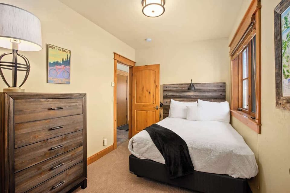 1st Floor Bedroom