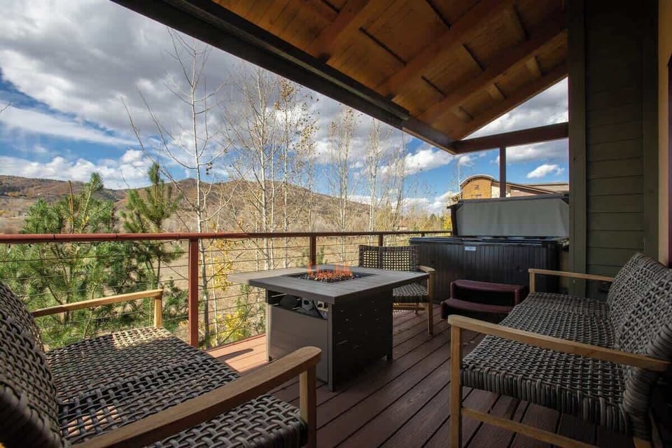 Hot Tub and Patio