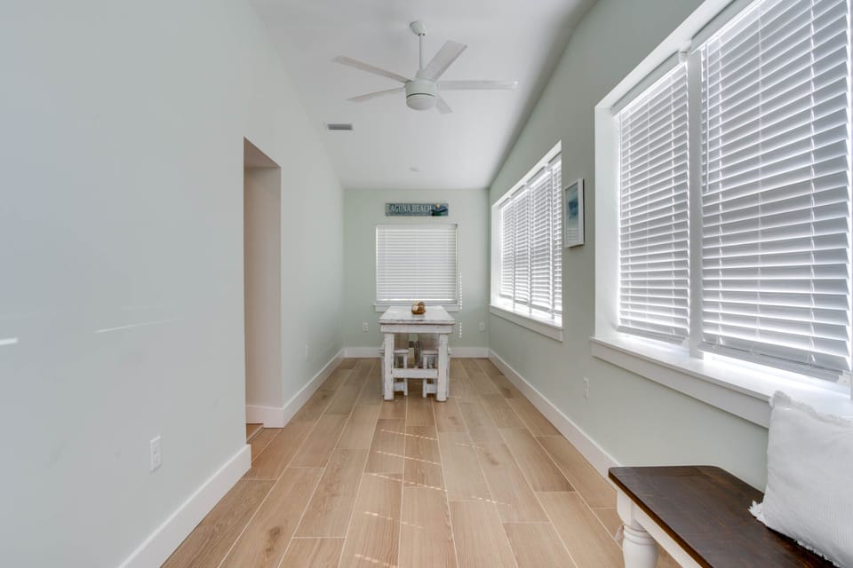 dining room- ample space to sit down to have a meal/cocktail.
