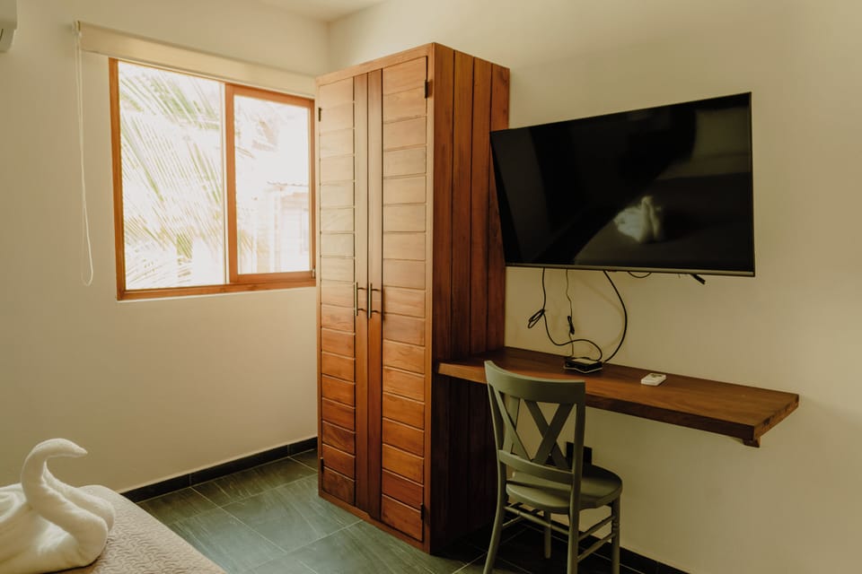 Deluxe House, Private Pool | Free WiFi