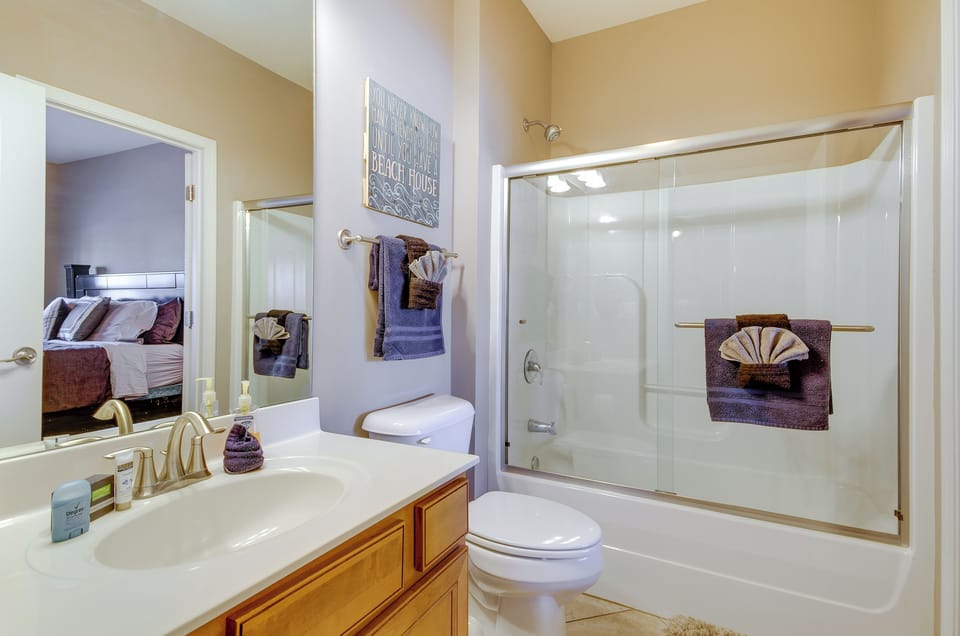 En-Suite Bathroom | Hair Dryer
