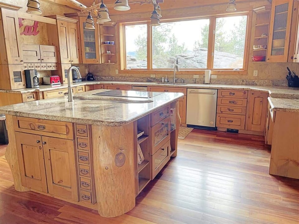 Gourmet Kitchen