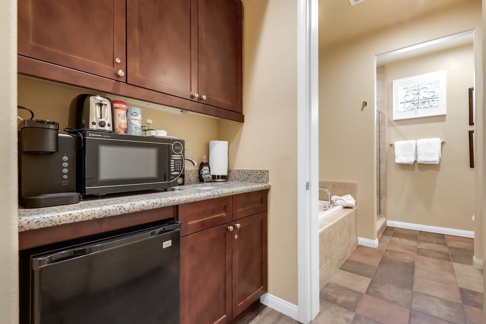 Kitchenette attached to Master Bedroom#1 with Microwave, toaster, Keurig coffee 