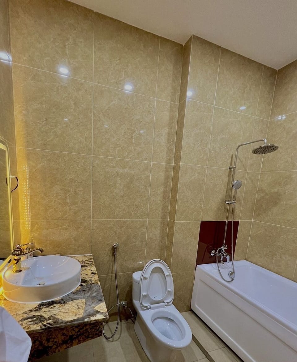 Basic Double Room | Bathroom