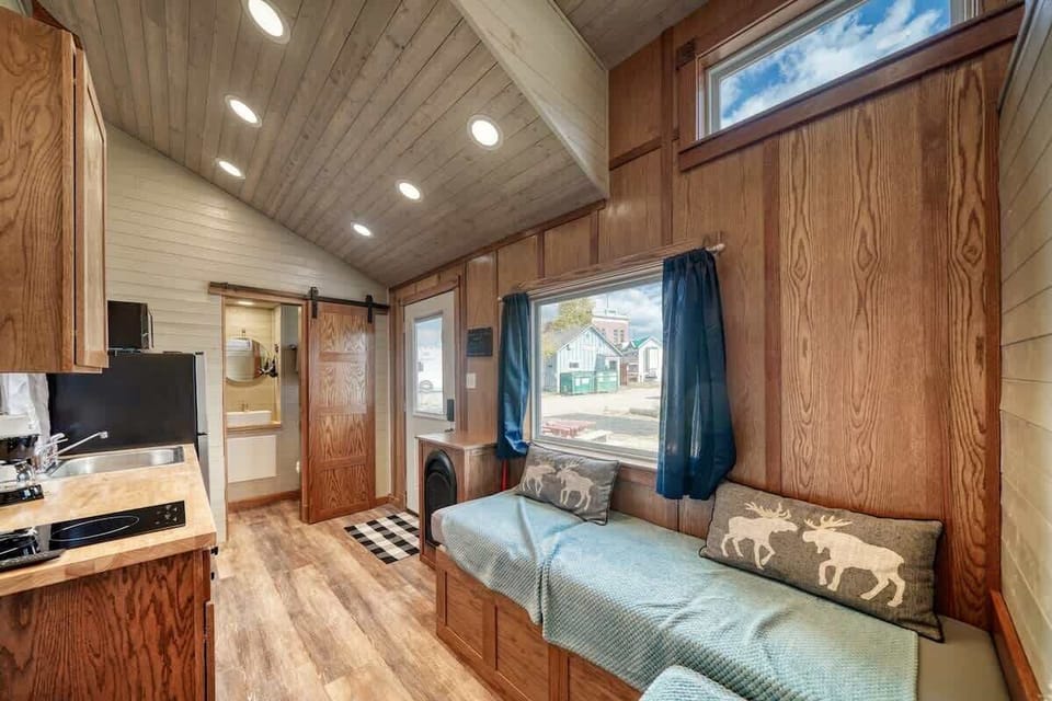 Kitchen and Sitting Area