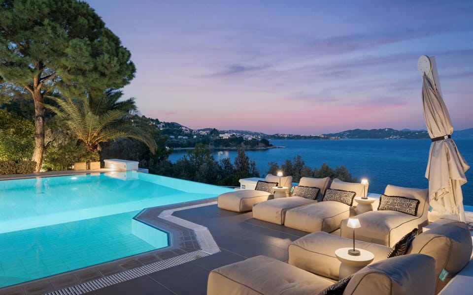 Private pool
