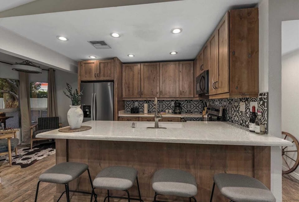 Open Kitchen, fully stocked with all the basics to cook your meals.