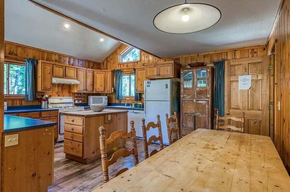 Kitchen and Dinning