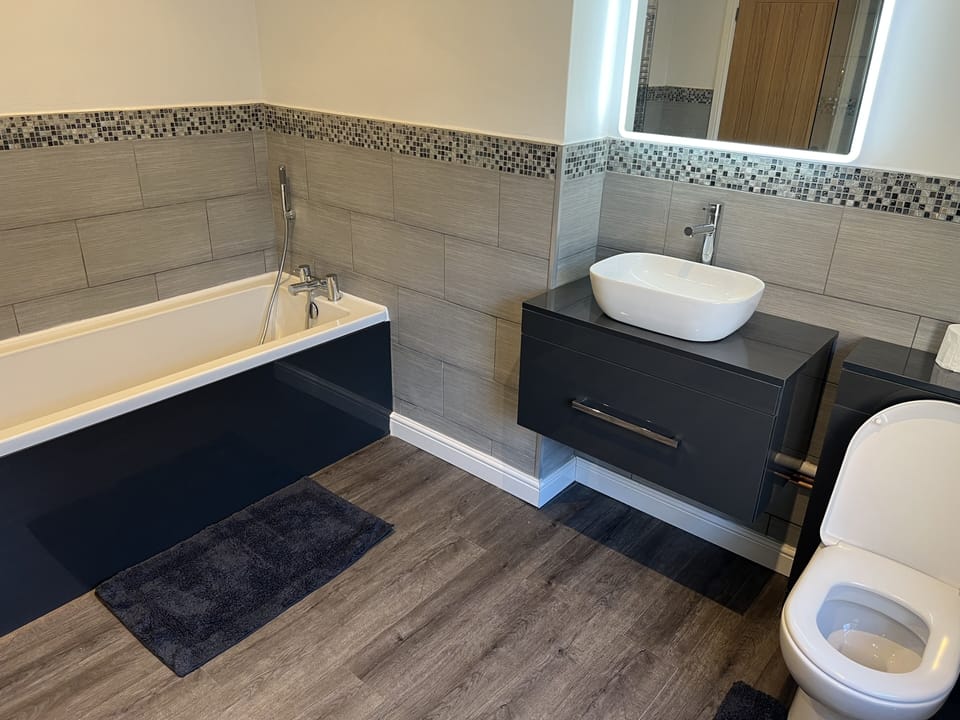 Superb 2 bed Apartment Great Location House in Newcastle-under-Lyme
