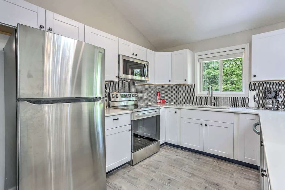 Feel free to use all the amenities and all your cooking skills!
