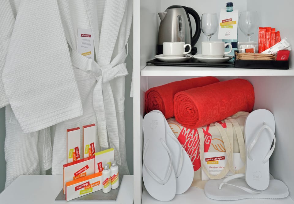 Junior Suite (Sol) | In-room safe, blackout drapes, free WiFi, bed sheets