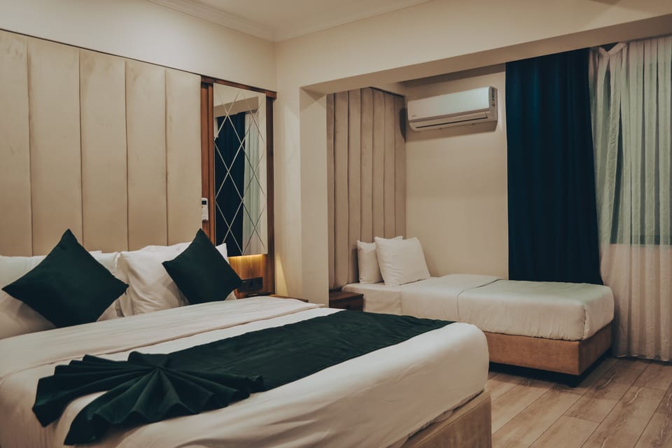Blackout drapes, soundproofing, iron/ironing board, free WiFi