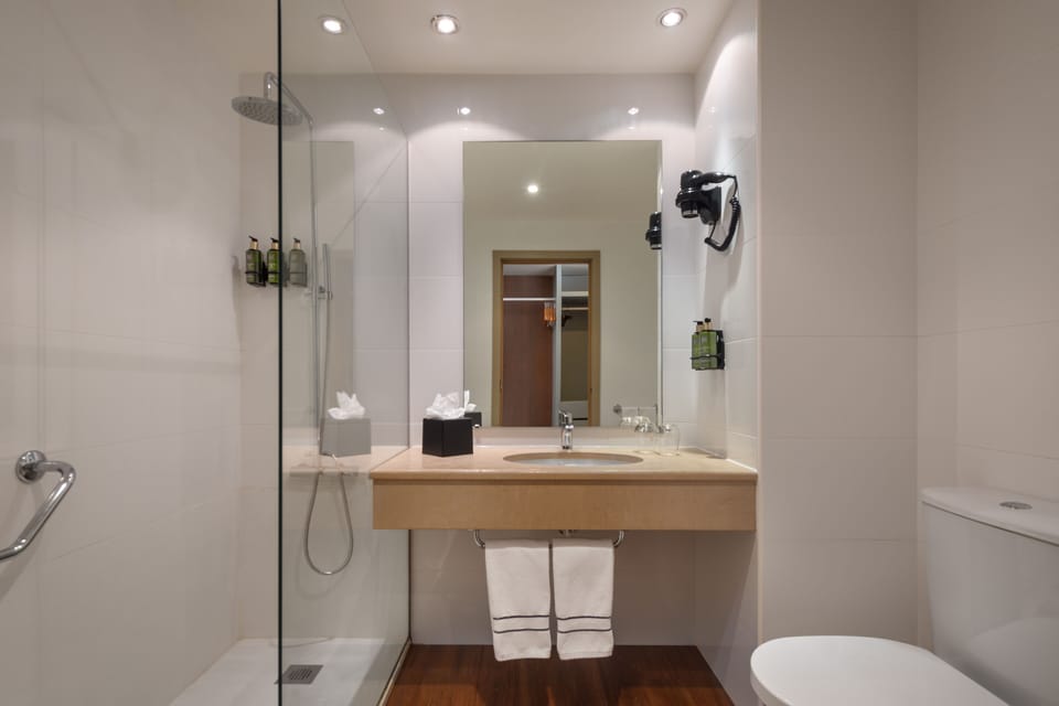 Minibar, in-room safe, desk, blackout drapes