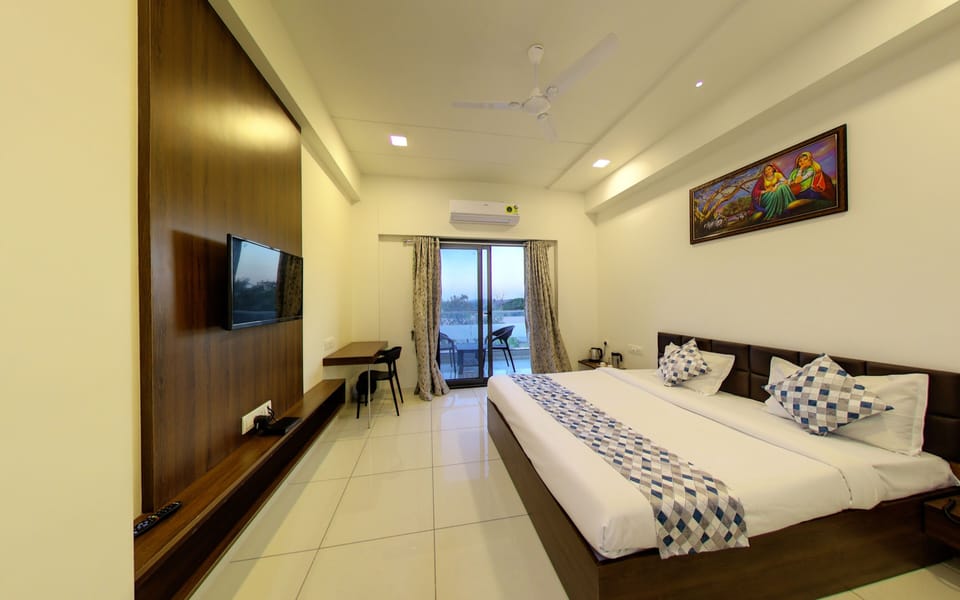 Luxury Room, Balcony | Premium bedding, down comforters, Select Comfort beds, free WiFi