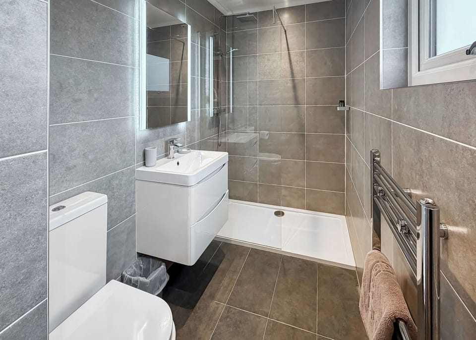 Bathroom, Shower